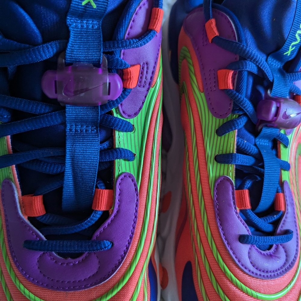 Nike Air Maxes - Picture 7 of 15